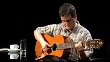Solo de guitarra, por Carlos Lloró